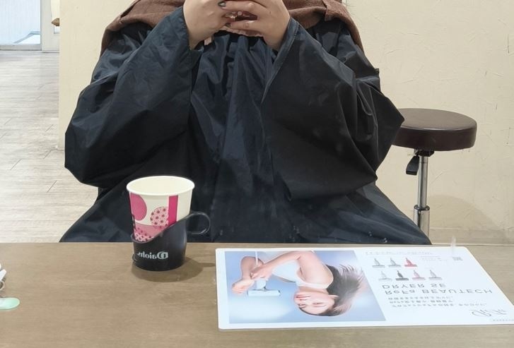 美容院で塗られたとんでもない色