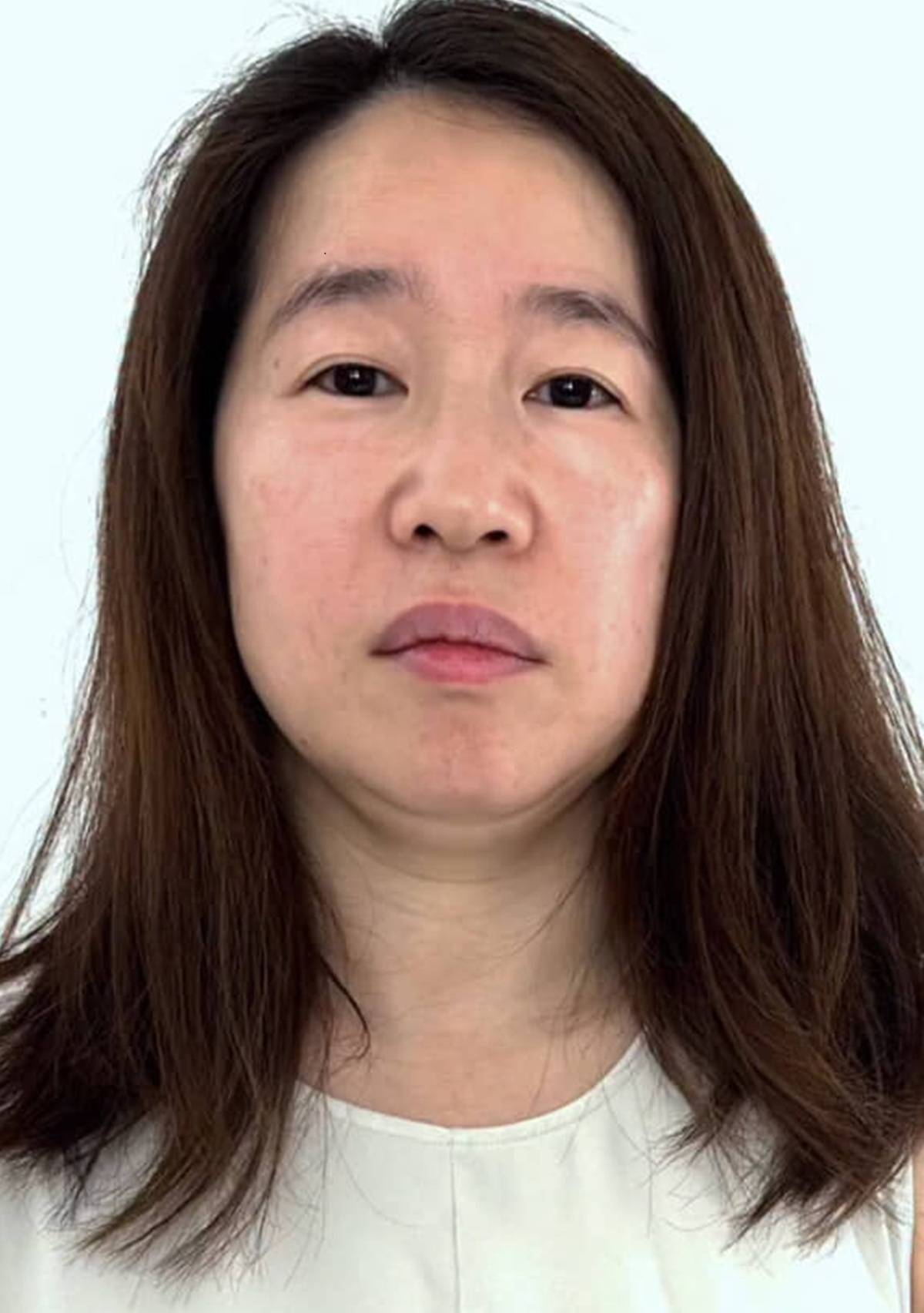 40代ママ、家族写真で「劣化してる」とショック→変身を決意して……　衝撃の姿に「高島礼子さんのよう」「ご主人は惚れ直すな」（1/4） | 美容 ねとらぼ