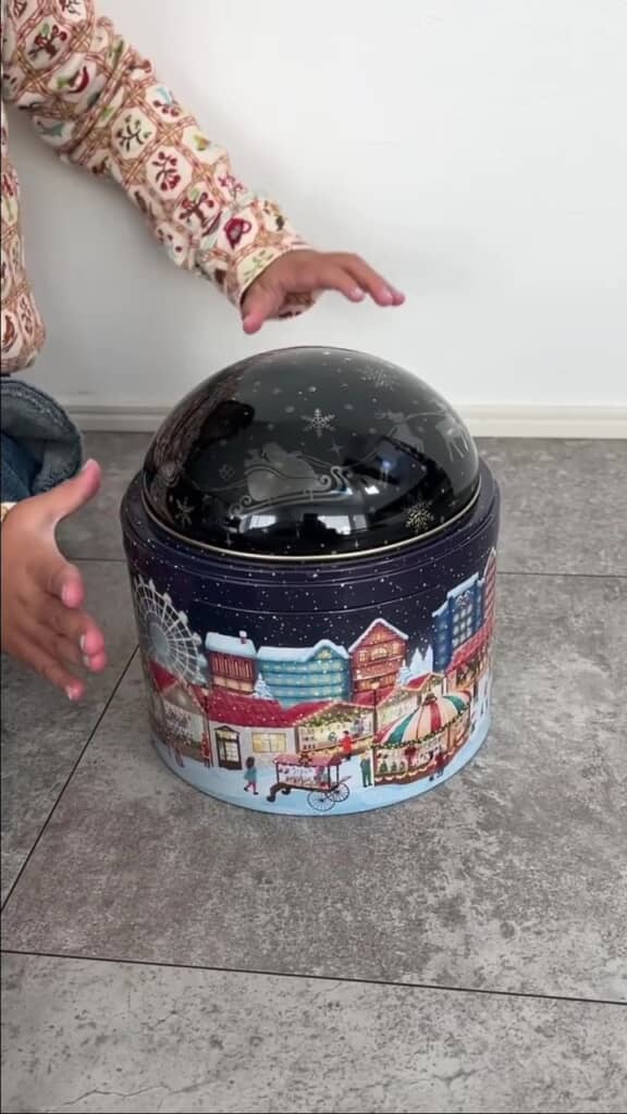 オルゴールのメロディーが