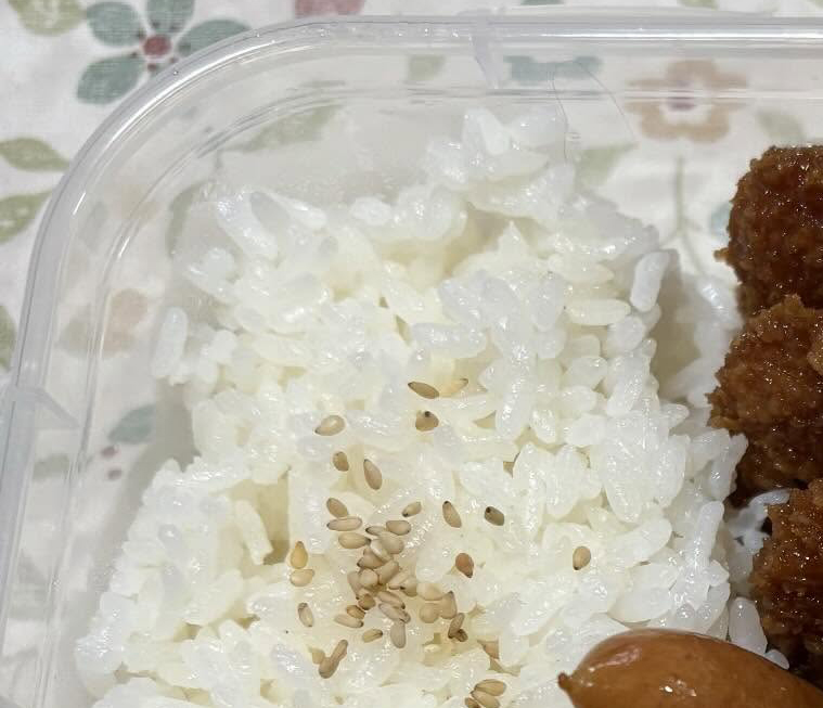 小学5年生の男の子とママが作った遠足用のお弁当