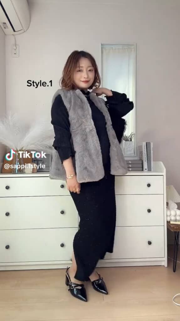 真似したくなる黒コーデ