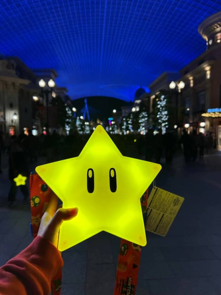 光るスーパースターのポップコーンバケツ