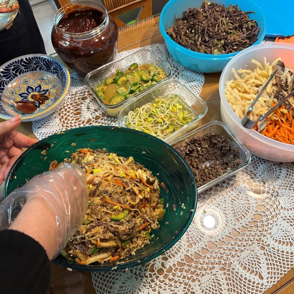 韓国の伝統的な“まぜまぜスタイル”