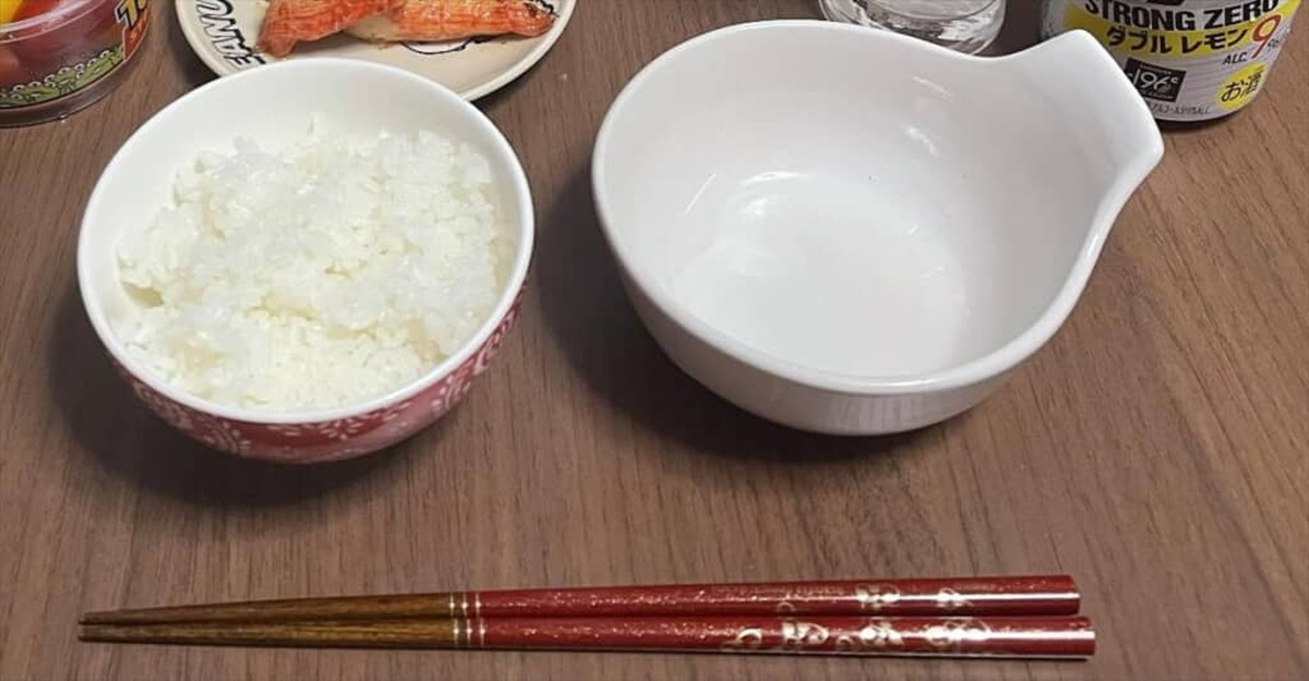 夫、娘、義母がディズニーへ……　残された妻の“寂しい食事”にツッコミ殺到「ディズニーより夢の国」（1/3） | 教育・子育て ねとらぼ