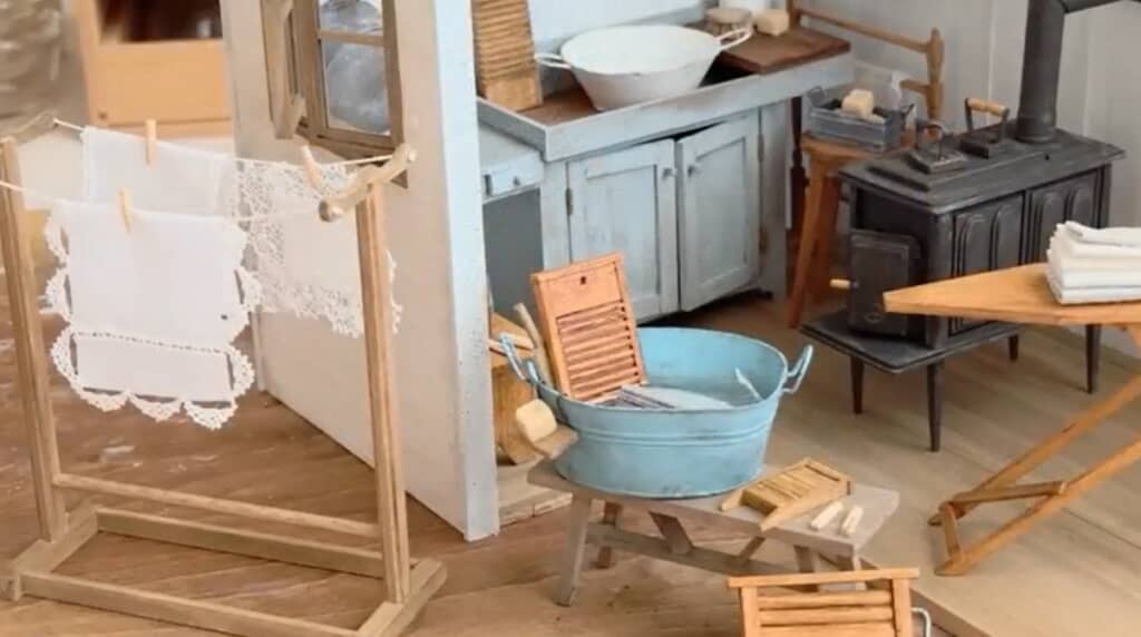 クラッシックな洗濯小屋の完成です