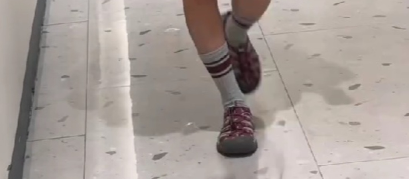 息子「うちの母の全盛期見て」→46歳母の驚きの姿が800万再生「大学生にすら見えるんだが」「どこに46歳がいるの？」「まじか」【海外】（1/3） | ライフスタイル ねとらぼ