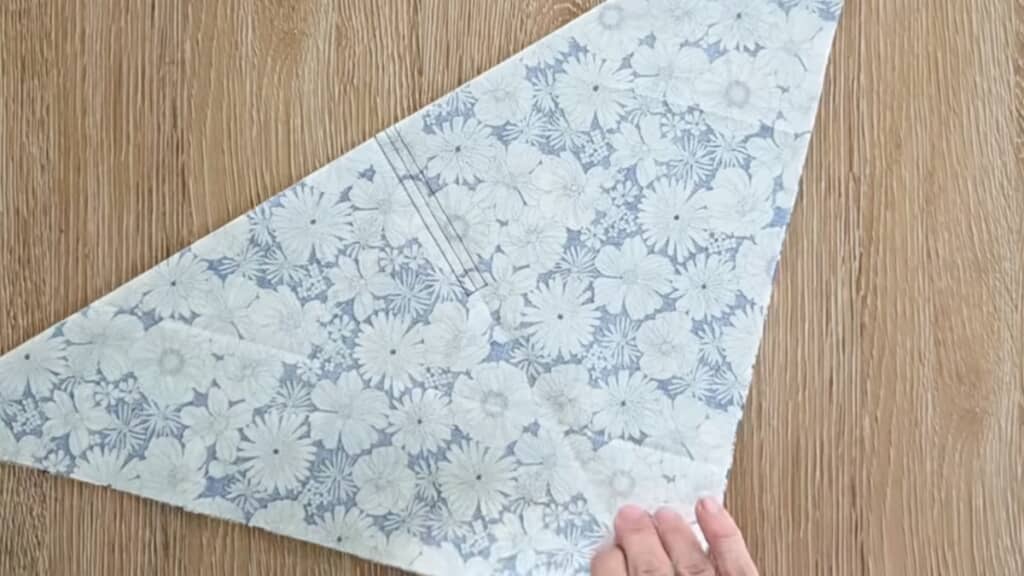 中心に線を引きます