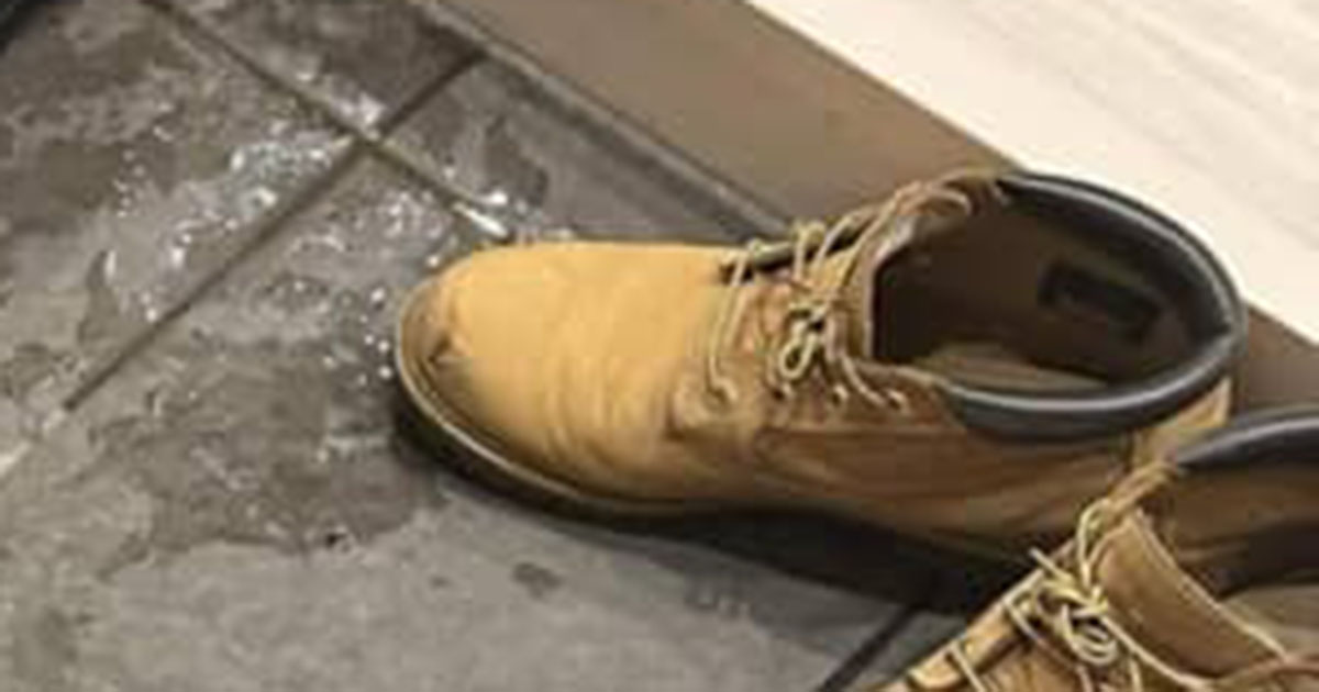 18歳息子の友達4人が遊びに来た→玄関を見ると……　北海道ならではの“衝撃の光景”が150万表示「えぇ!?」「凄すぎますね」（1/4） | 北海道 ねとらぼ