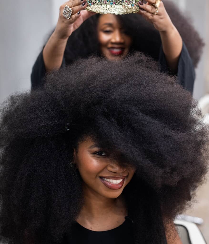 世界一のアフロヘアでギネス記録を更新