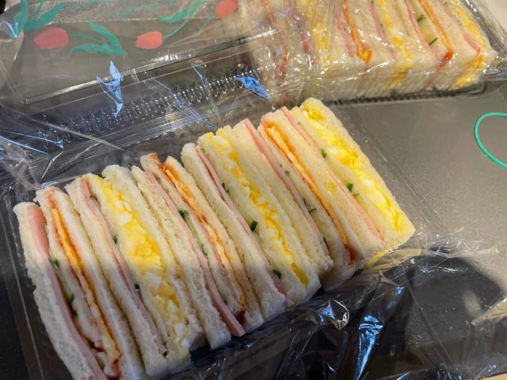 丁寧に作られたサンドイッチ