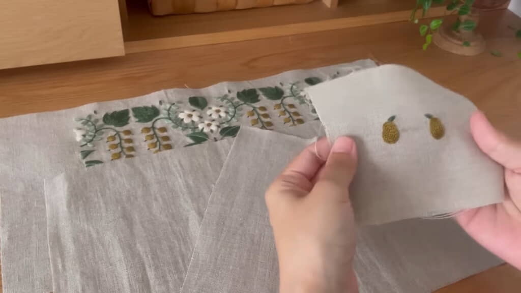 ブックカバーにするためのパーツをそろえる