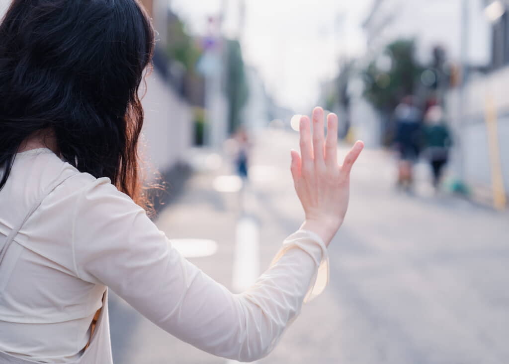 幼稚園バスのお見送りイメージ