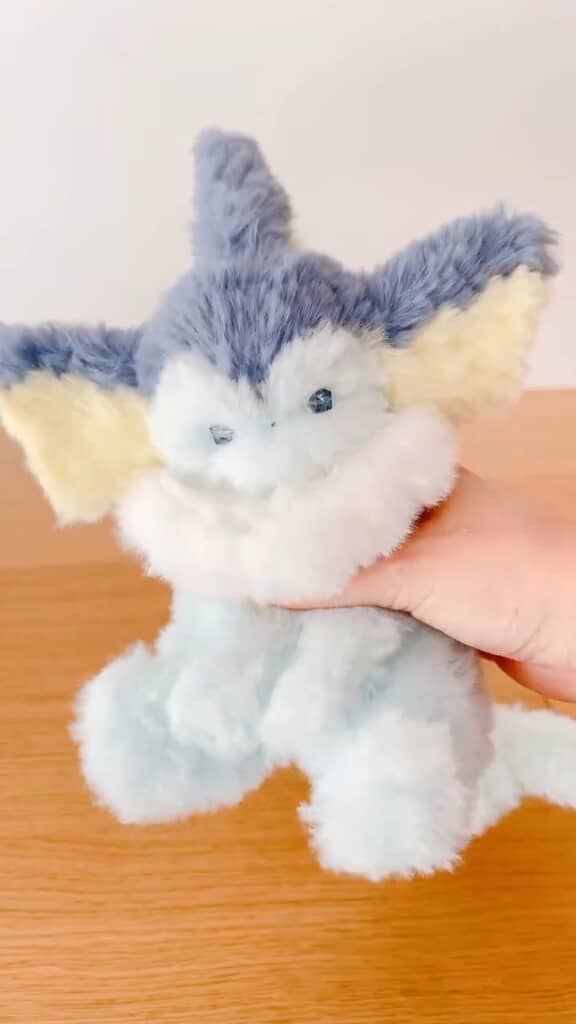 ビーズがキラキラな目に