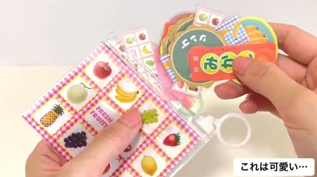 キャンドゥのシールはケースもかわいい