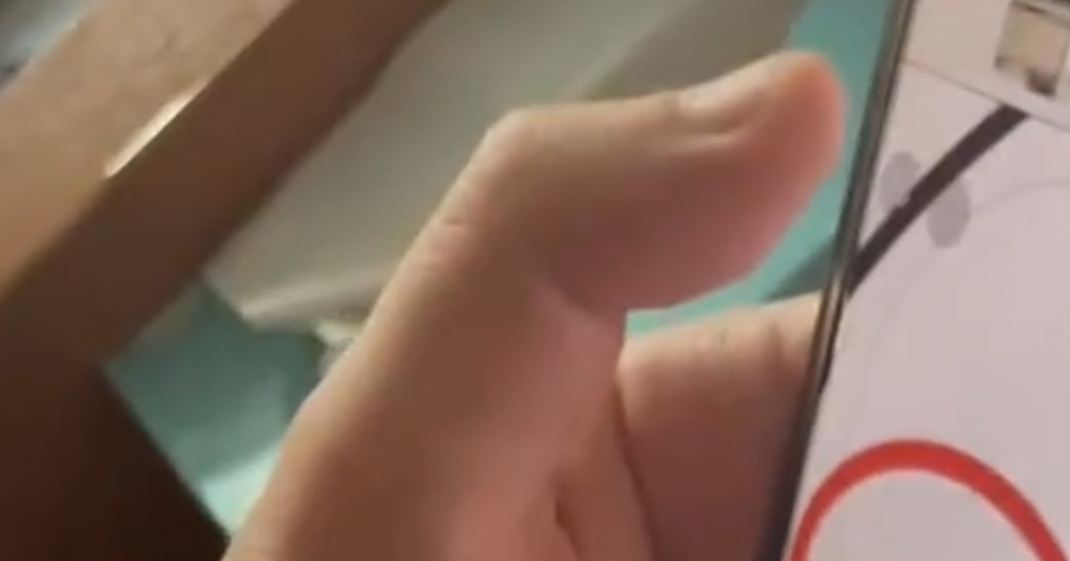 話しかけても「無言」の彼氏→彼女が怒って、スマホをのぞくと……“まさかの光景”に「こんなん惚れ直してまう」「ええ彼氏やな」（1/2） | ライフスタイル ねとらぼ