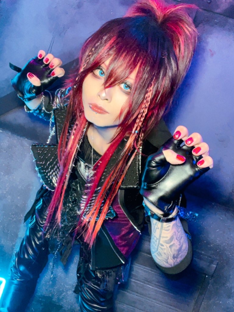 V系のメイクも似合ってる！