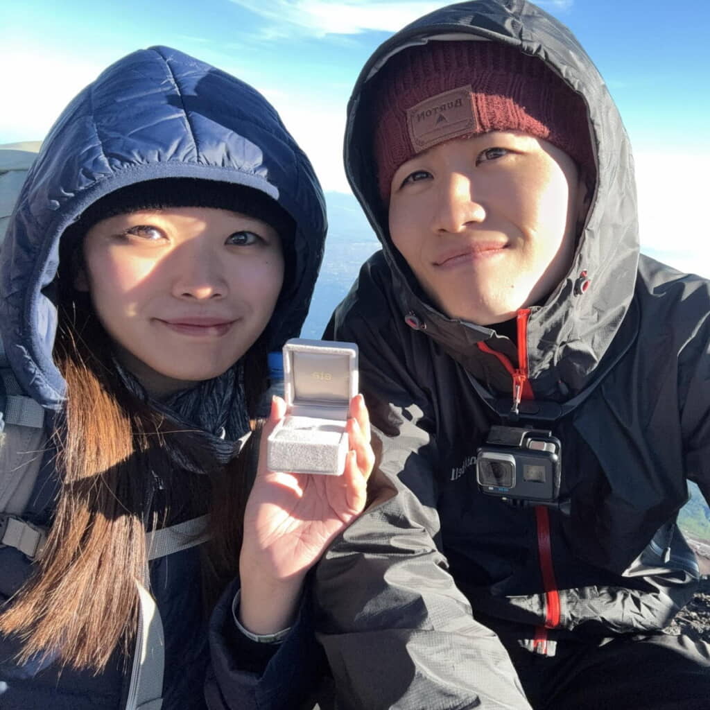 富士山山頂でプロポーズを受けたゆいなさん