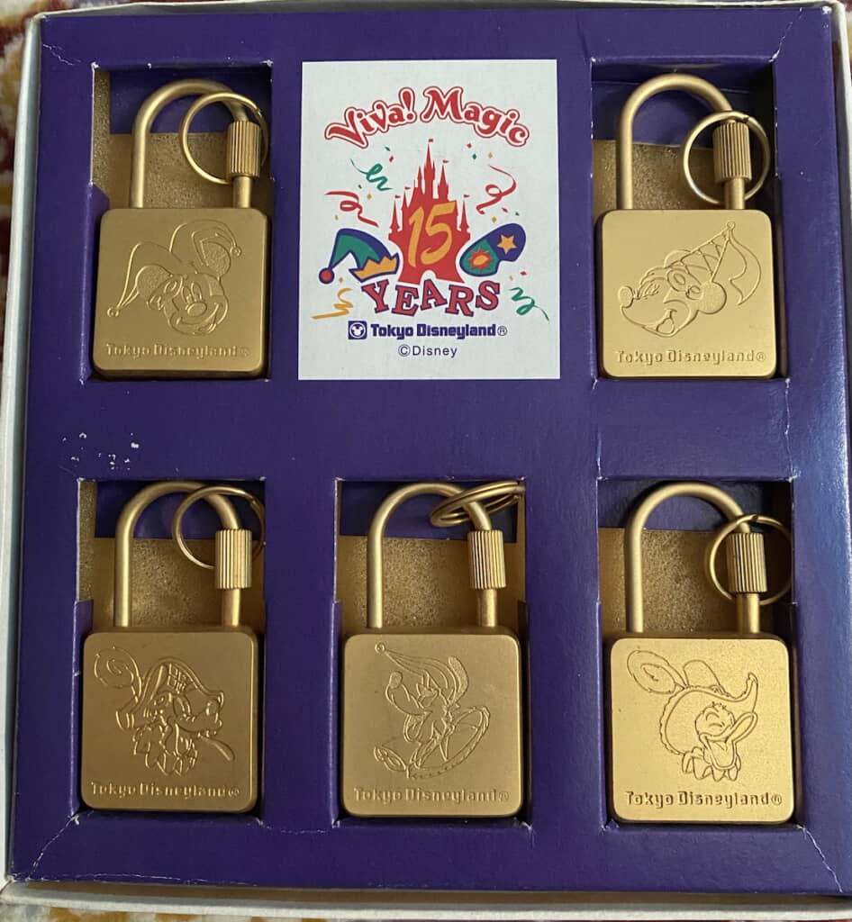 まさかのディズニーグッズ