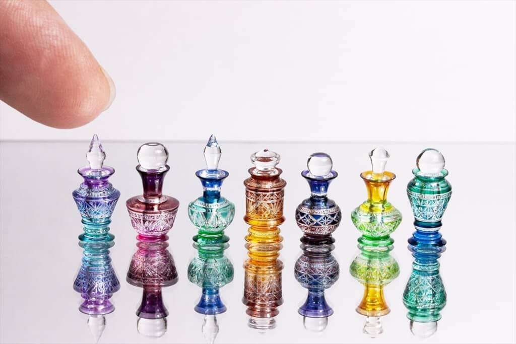 アクリル棒から作るミニチュア切子グラス