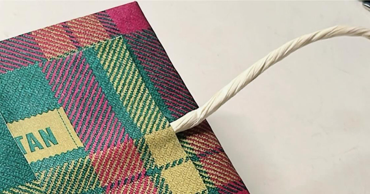 余った紙袋は捨てないで！　まさかの活用法に「天才やー！」「ときめきました」「私も作ってみたい」（1/3） | ライフハック ねとらぼ