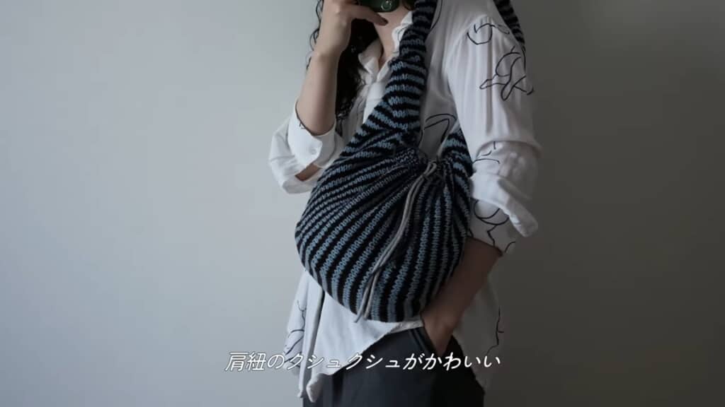 白いブラウスと相性抜群