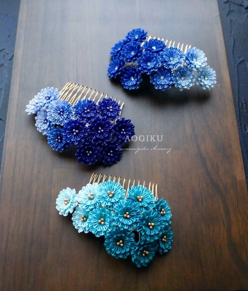 グラデーションが美しいコームに