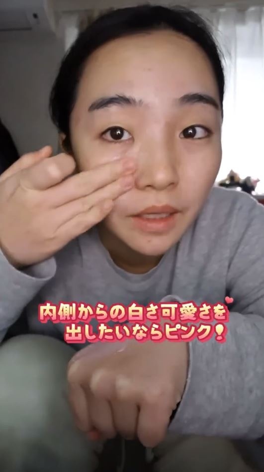 石原さんといえばピンク肌のベースメイク