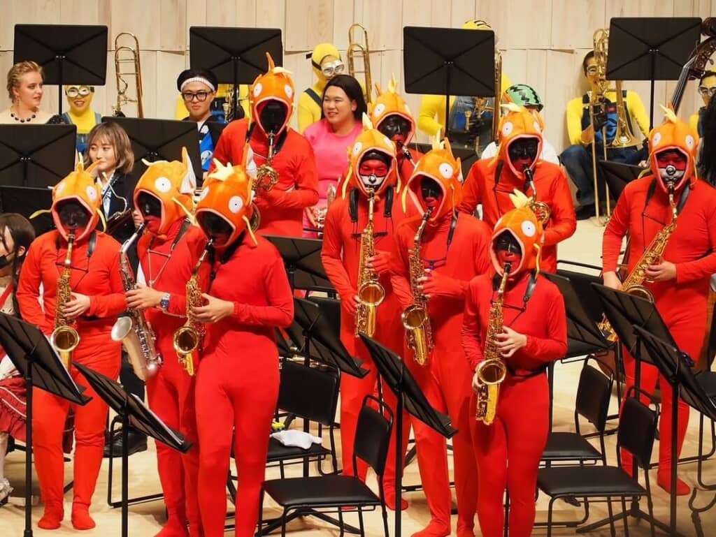 顔までしっかり塗っています