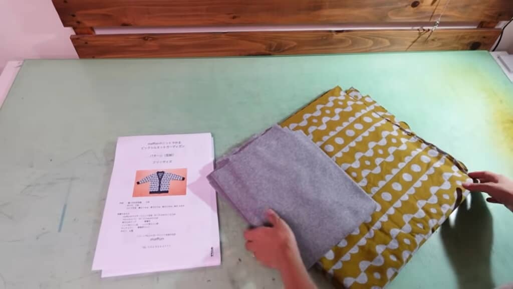 ビッグシルエットカーディガンを作ります