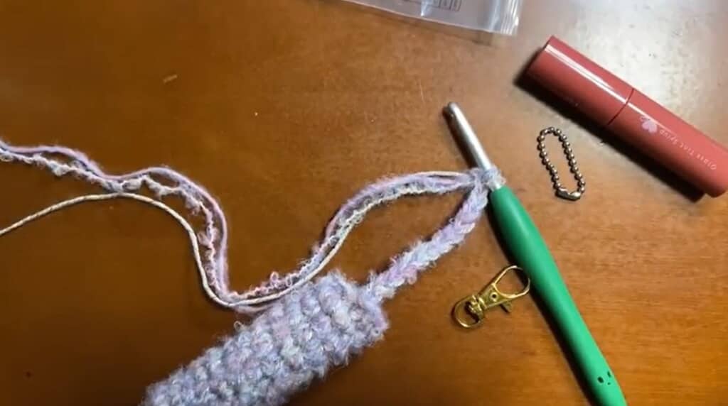 持ち手を編みました