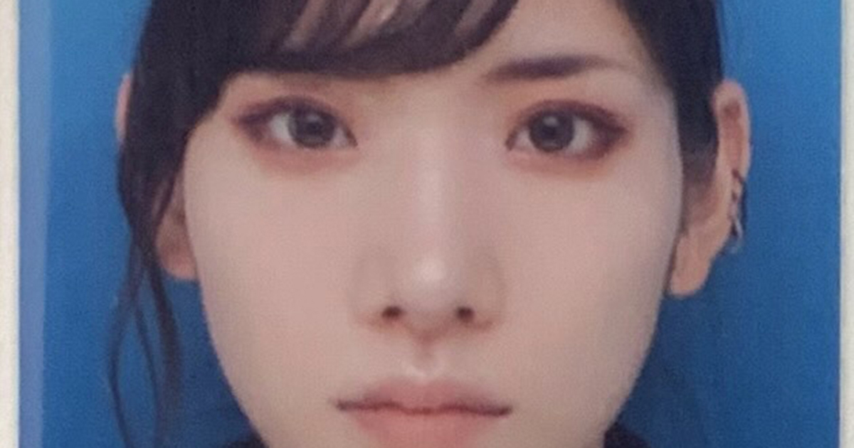 ←運転免許証　宅建士証→　「どちらが本当の姿ですか！」　顔写真の“信じられないギャップ”に衝撃「かっこいい」「ジョジョに出てきそう」（1/2） | ライフスタイル ねとらぼ
