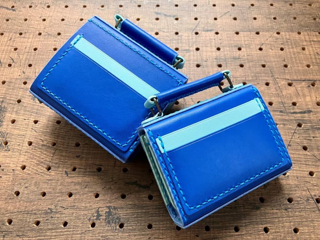 ミニチュアの学生鞄のよう