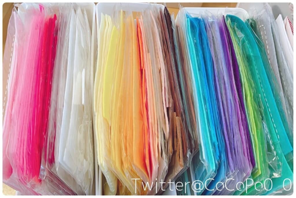 カラフルなフェルトたち