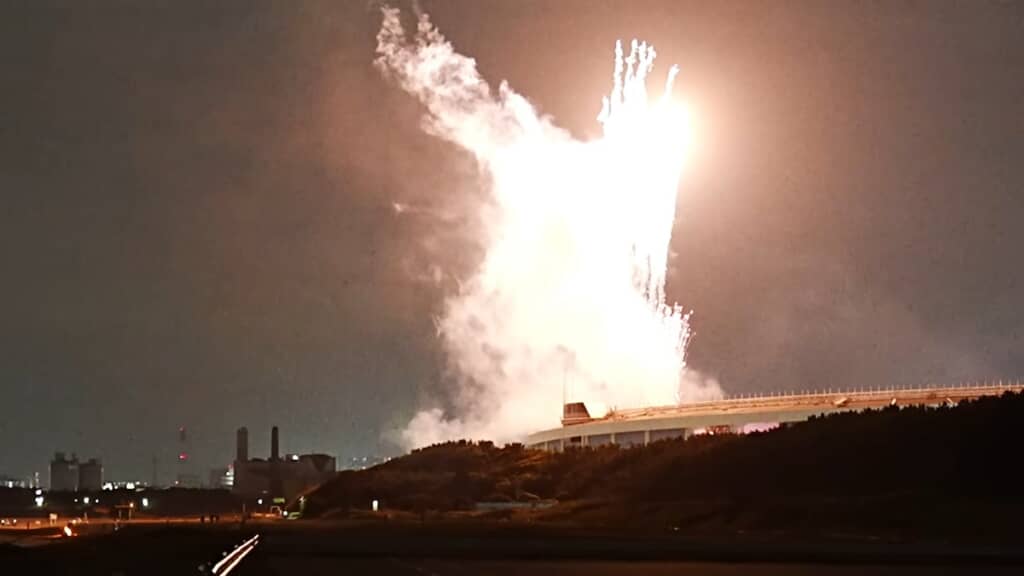 もはやスタジアムが燃え上がっているかのよう