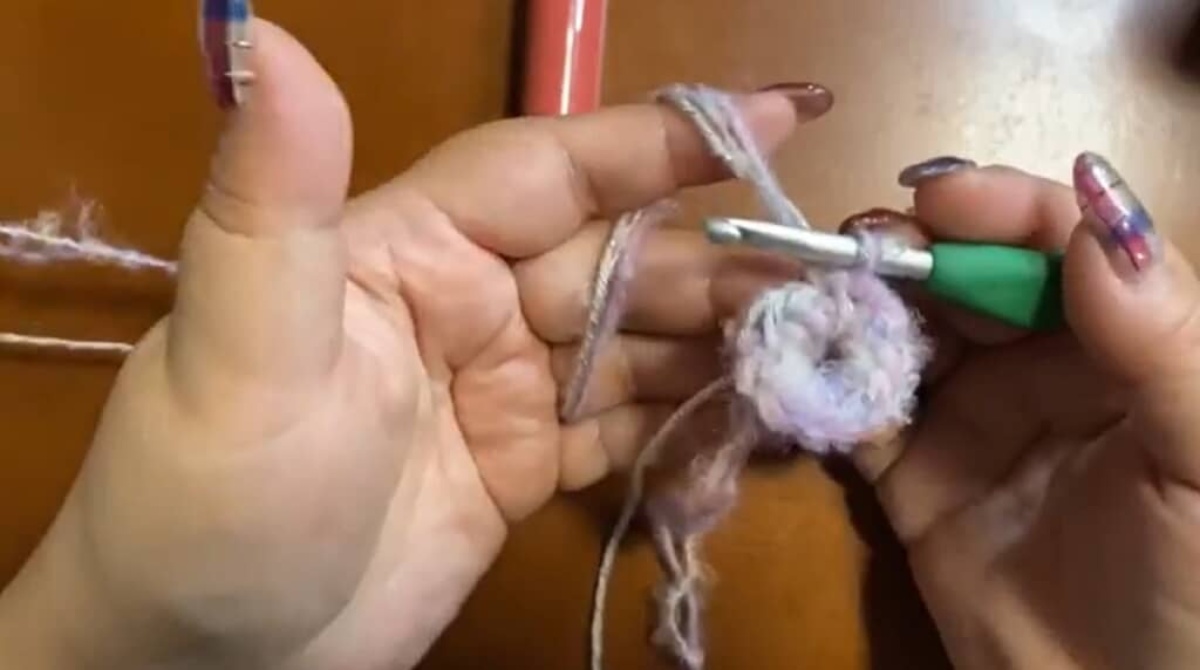 あまり糸を“たった15分”編むだけで→「わぁー！作ります！」「すごく可愛い」　便利なアイテムに反響【かぎ針編み】（1/3） | 編み物 ねとらぼ