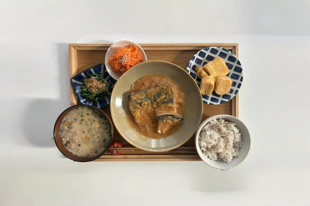 落ち着いた和食