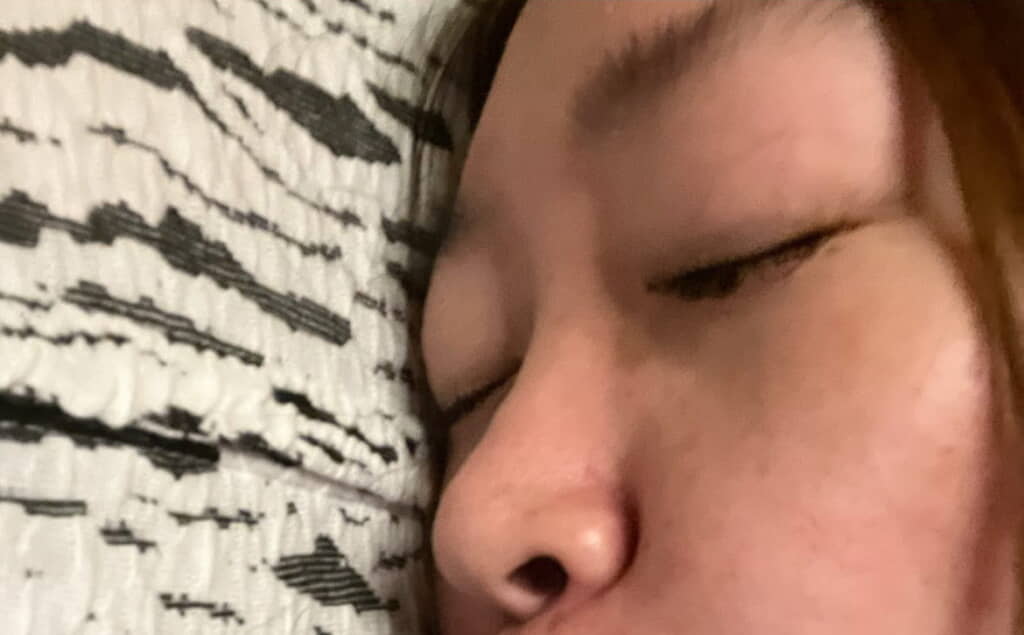 すやすやと眠るプリンセス本舗さん