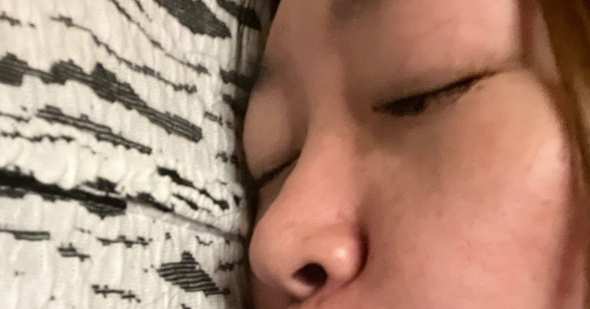 「寝てるとき鳥みたいだね」と言われた女性→一体どういうこと！？と思ったら……　「想像以上」「ここ最近で1番笑った」（1/3） | ライフスタイル ねとらぼ
