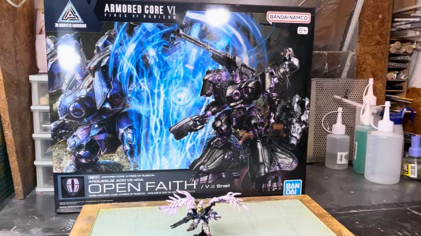 「アーマード・コア」シリーズに登場する機体「オープンフェイス」のプラモデル