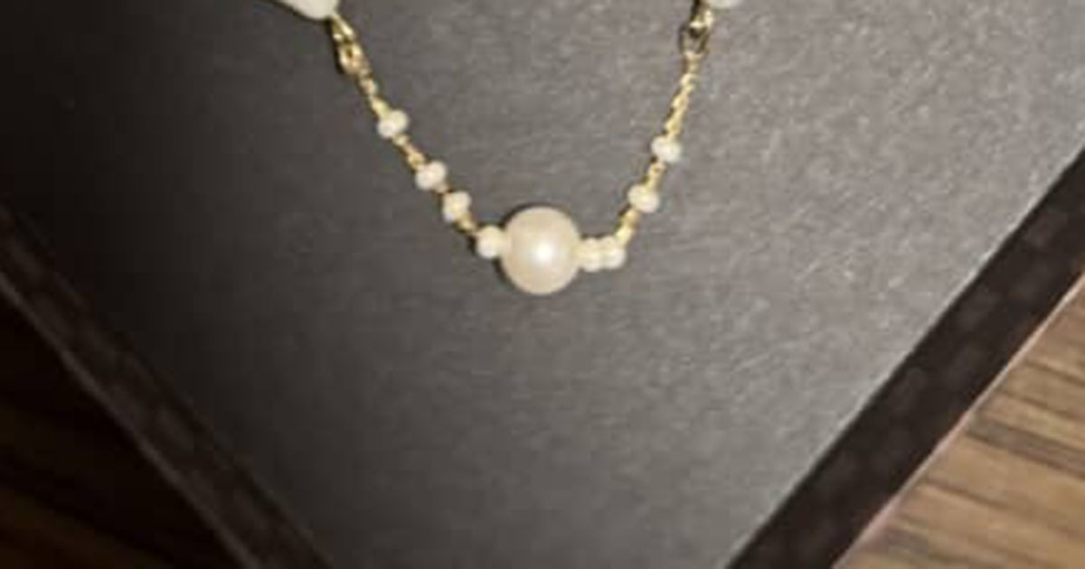 夫に「何それ？　歯みたい」と言われた手作りアクセ→妻も不安になる“衝撃ビジュアル”に「画像拡大しました」「もう歯にしか見えませんww」（1/4） | ハンドメイド ねとらぼ