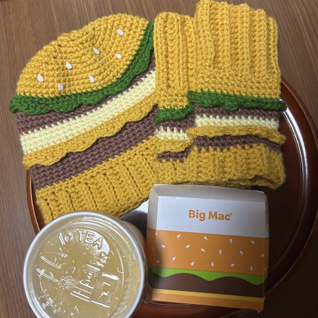 ごまを付けて、アームウォーマーも制作！