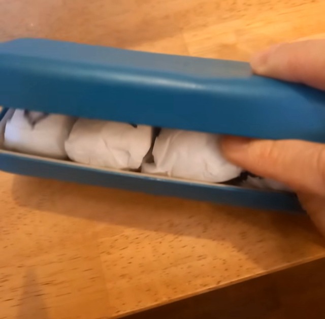 小４男子のメガネケースを開けたら……