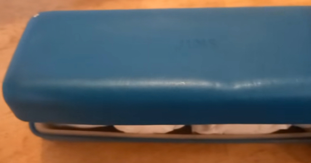 小4長男のメガネケースを開けたら……「ドキドキしましたw」　ママ困惑な“予想外の中身”に注目集まる「メガネどした？」（1/2） | 育児 ねとらぼ