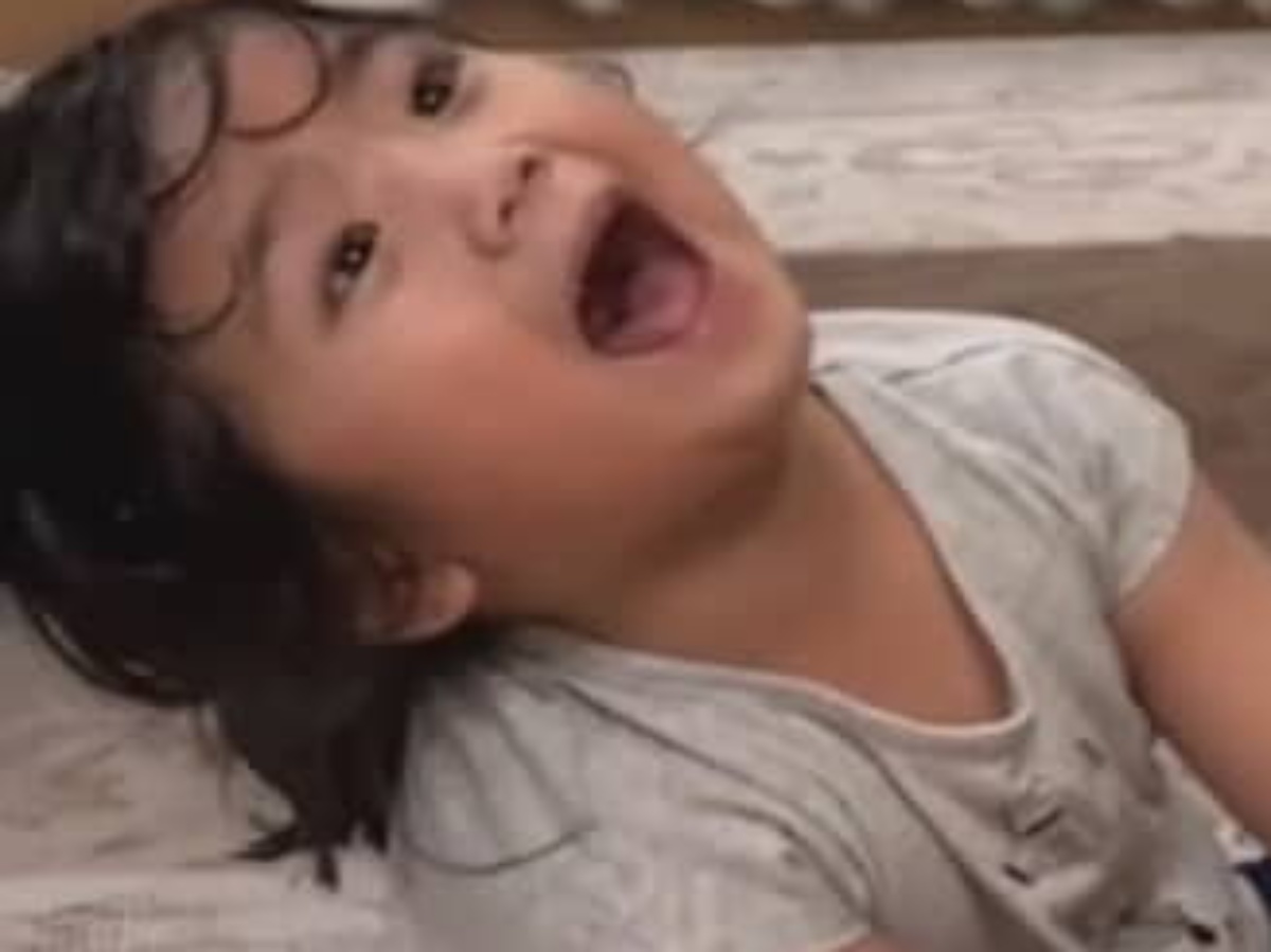 4人の子どもに全力で挑むパパ→実は……　まさかの“大作戦”が290万再生　「裏テーマがあるなんて」「自分には真似できません」（1/3） | 育児 ねとらぼ