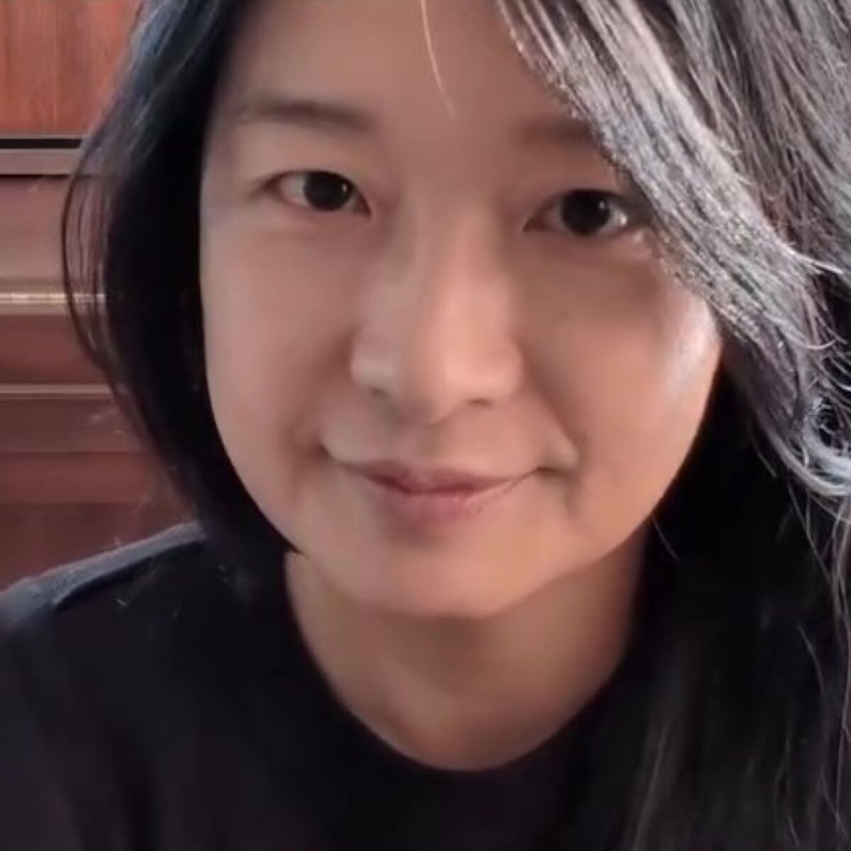 “大沢たかお似”で話題の女性→フルメイクしたら……　「慎吾ちゃんですよね??」「めちゃくちゃ慎吾ママ」と衝撃走る | 美容 ねとらぼ