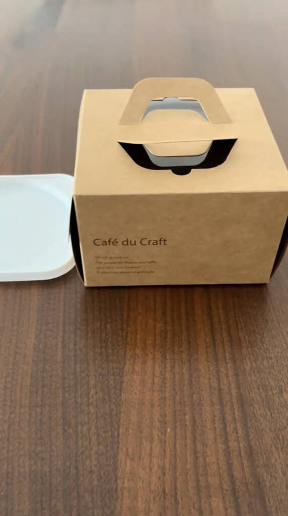 セリアのケーキボックス