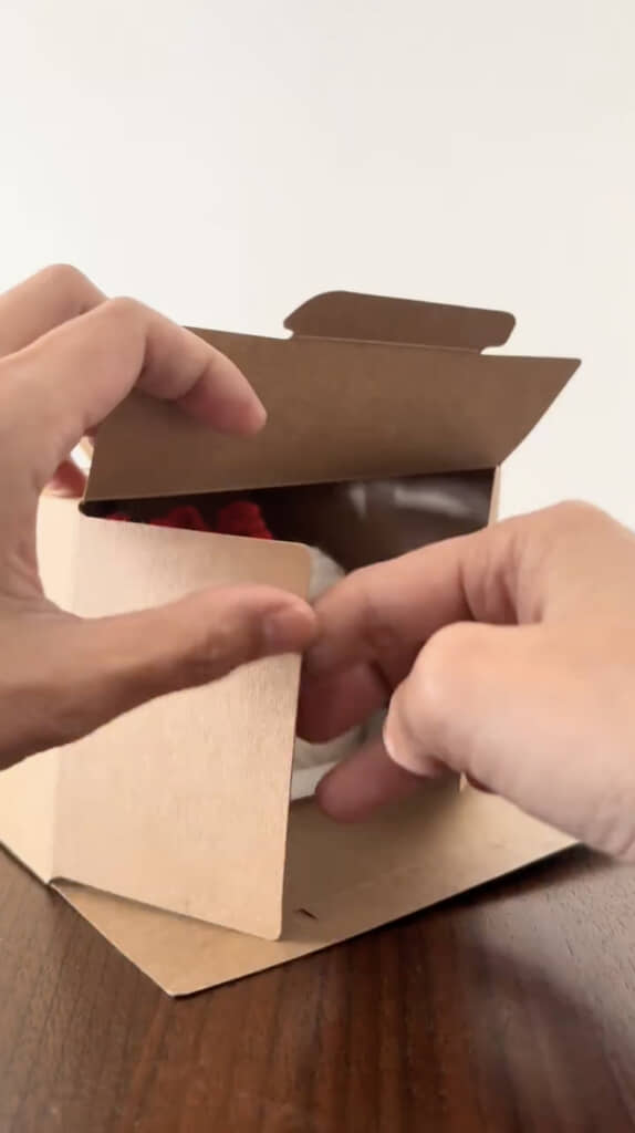 中に入っているのは……