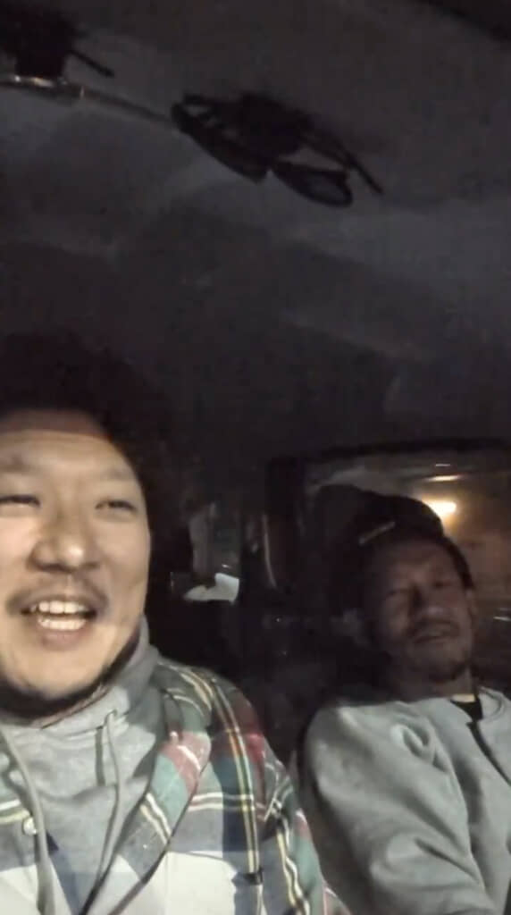 道ばたで見かけたTOSHI-LOWさんが乗り込んできた……！