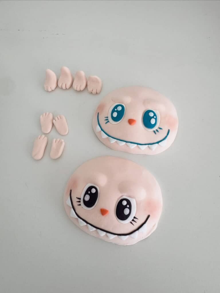 ギザギザの歯やまつ毛、目の輝きも細かく再現していきます