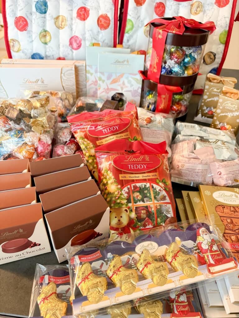 Lサイズ福袋2つ分のリンツ！（画像提供：Hikaru.Kさん／@hk.trip）